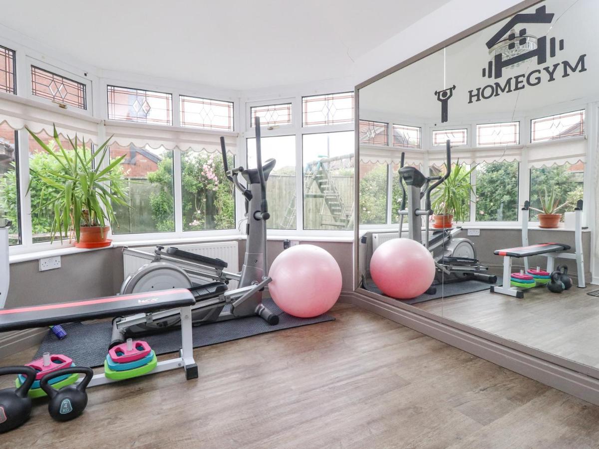 23 Wolsey Close Thornton  Екстер'єр фото