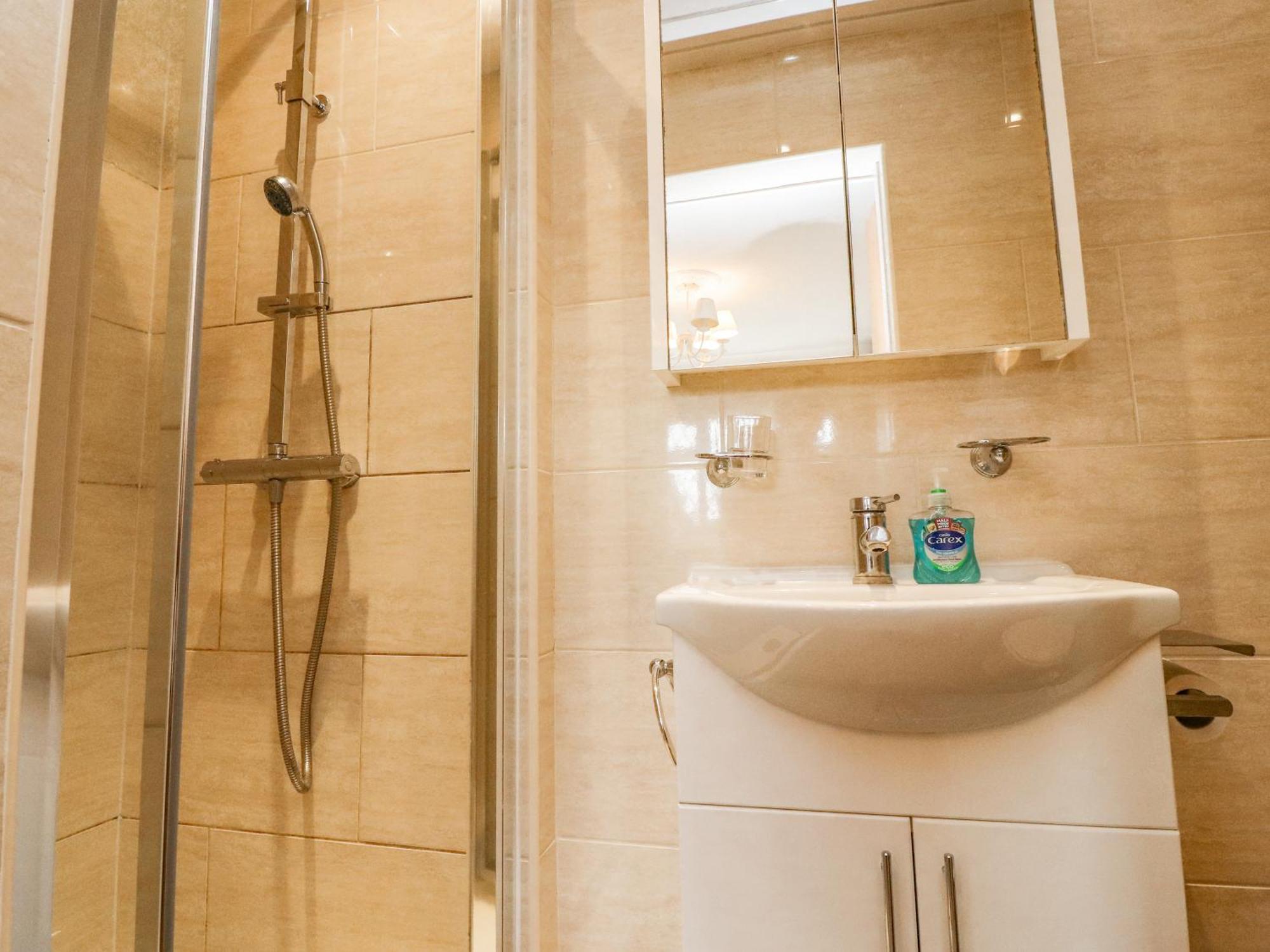 23 Wolsey Close Thornton  Екстер'єр фото